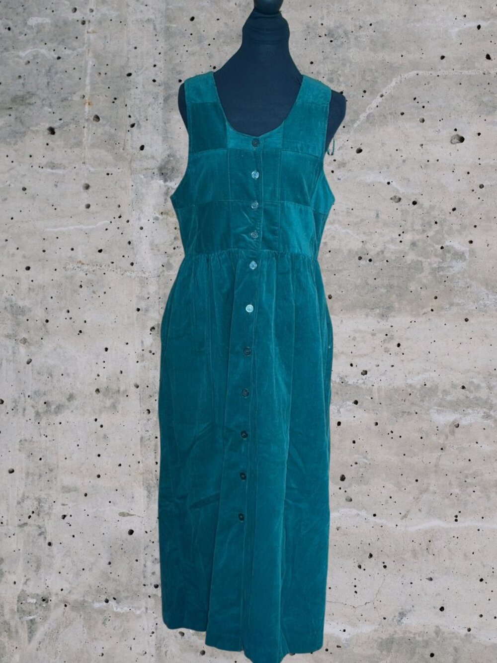 Vintage Susan Bristol Women's Size 6 Green Corduroy Overall-type Dress (1304)